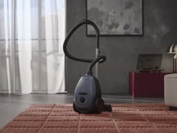 AEG VX83-2DB - Stofzuiger met stofzak - Zeer stille stofzuiger met 64 dB- HEPA filtratie - Stilste stofzuiger in zijn klasse - 12m actieradius - Sterke zuigkracht - Vacuum cleaner - Denim Blauw - 64 dB — thumbnail 3