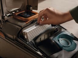 Miele Guard L1 Comfort Titanium Pearlfinish HEPA - Stofzuiger met zak — thumbnail 5