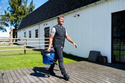 Nilfisk Multi I 8 Nat- & Droogzuiger 1100W 8L met Blaasfunctie en Accessoires — thumbnail 4