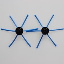Een 4-delige accessoire set Geschikt voor de Philips FC8810, FC8820 en FC8832 robotstofzuigers, inclusief een zijborstel, een reinigingsborstel en accessoires. — thumbnail 2