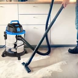 Klarven® Nat- en Droogstofzuiger Zilver - 1200W Krachtig - Blaasfunctie en Zakloos, Ingebouwd Stopcontact - 20 Liter Tank - B 35 x H 51 x D 35 cm — thumbnail 2