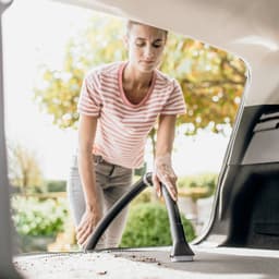 Kärcher auto-interieur reinigingsset - Geschikt voor alle Kärcher Nat-/Droog zuigers - Verlengslang 1,5 meter - Extra lange spleetzuigmond - Autozuigmond - Zuigborstel met harde haren - Zuigbostel met zachte haren en Microvezeldoek — thumbnail 2