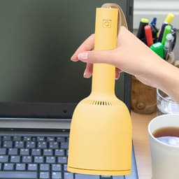 Draagbare Stofvanger - Handstofzuiger Desktopreiniger - Snel Kruimels Verwijderen - Sterke Zuigkracht - Compact Ontwerp - Geel — thumbnail 2