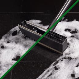 Numatic George - tapijtreiniger stofzuiger -  15 liter - 1060W - 10M snoer - inclusief accessoire kit voor reinigen van tapijt en bekleding, textiel, auto interieur  - nat en droogzuiger - sproei-extractieapparaat, extractiemachine - bouwstofzuiger — thumbnail 3