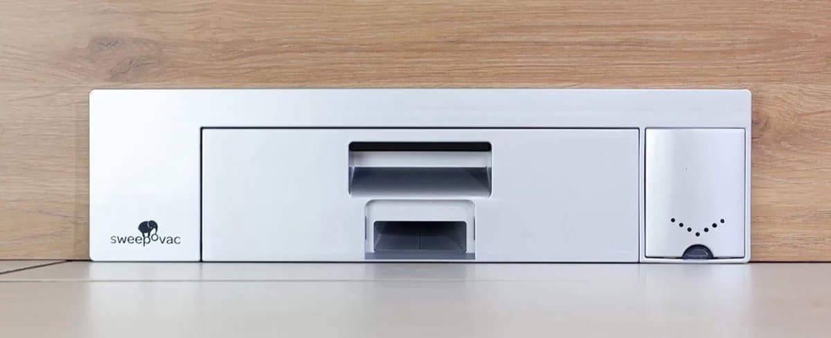 Inbouwstofzuiger voor keukenplint | Ook voor caravan & camper | KickVac | Sweepovac — afbeelding 1